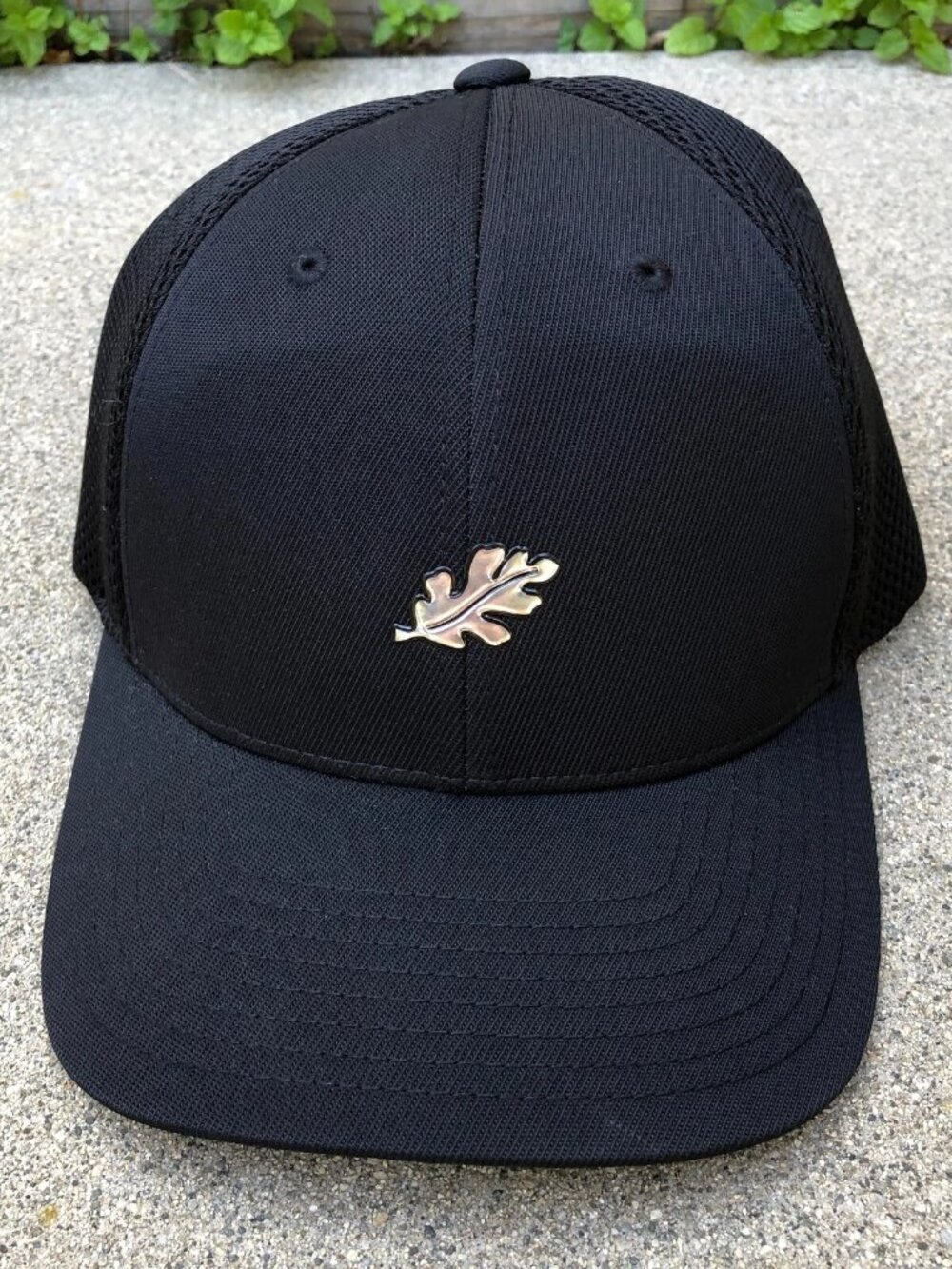 LEVELWEAR Fitted Hat Men's L/XL FlexFit Black Baseball Cap